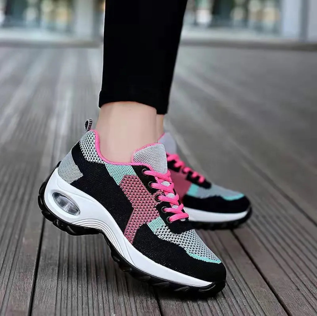Women’s sneakers