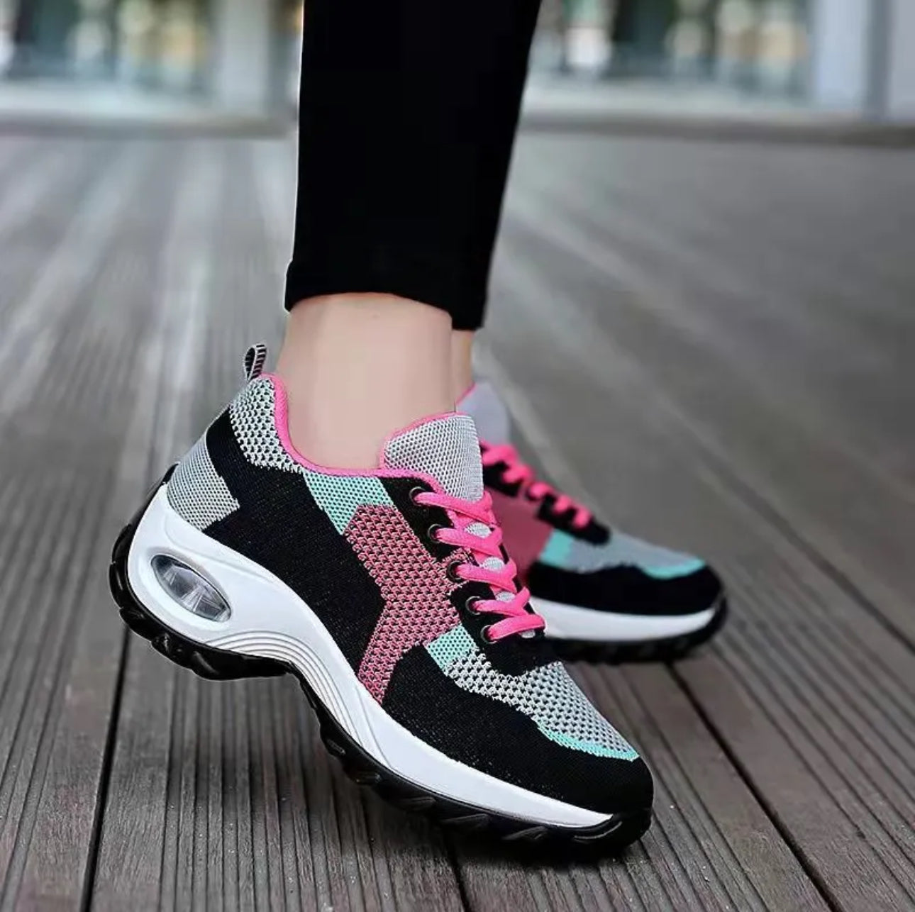 Women’s sneakers